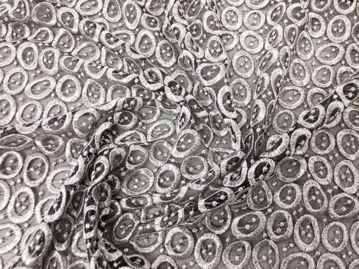 Кружево шелковая вышивка на черном фатине - Jakob Schlaepher