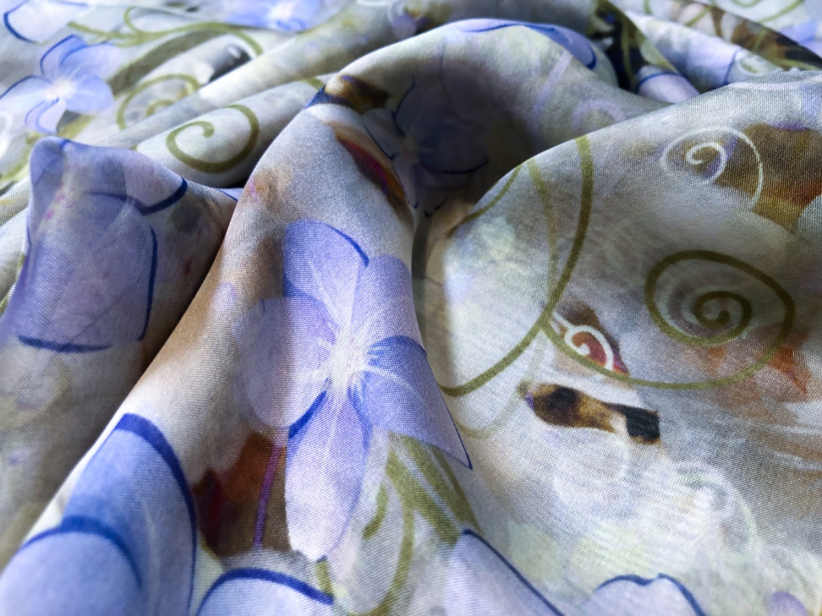 Шелковый шифон голубые цветы - Ratti donna (Carnet)