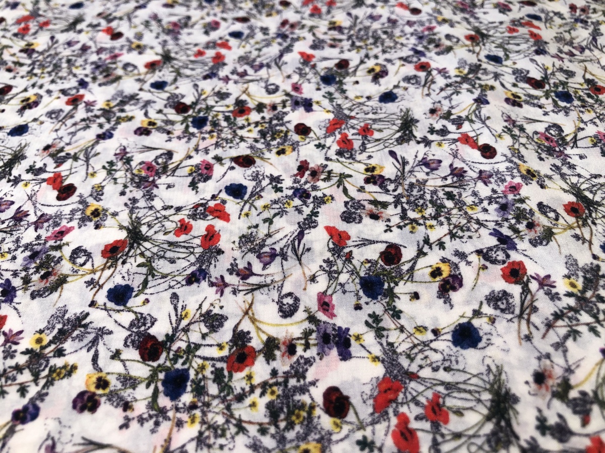 Вискозный шелк с мелкими цветами - Alta Moda