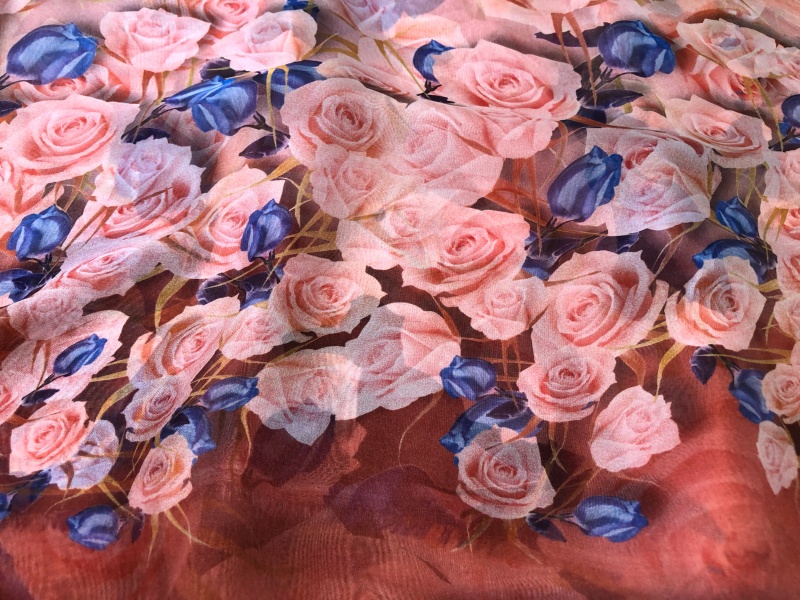 Шелковый шифон персиковые розы - Ratti donna (Carnet)