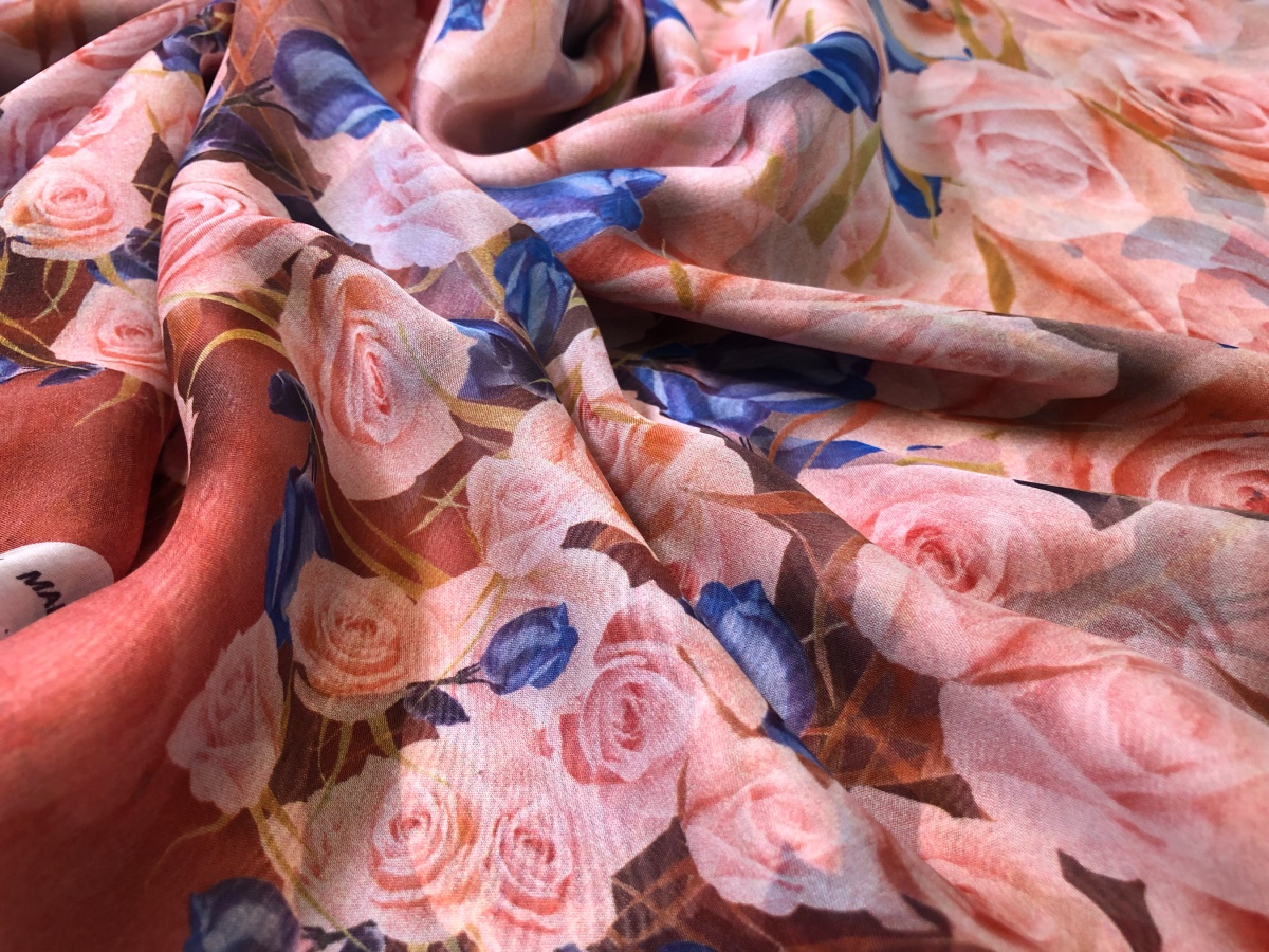 Шелковый шифон персиковые розы - Ratti donna (Carnet)