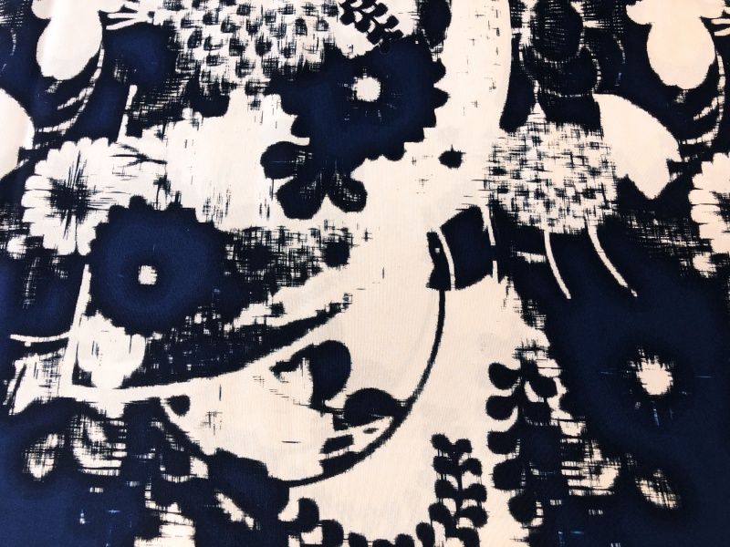 Жаккард с абстрактным цветочным узором - Luigi Vergi