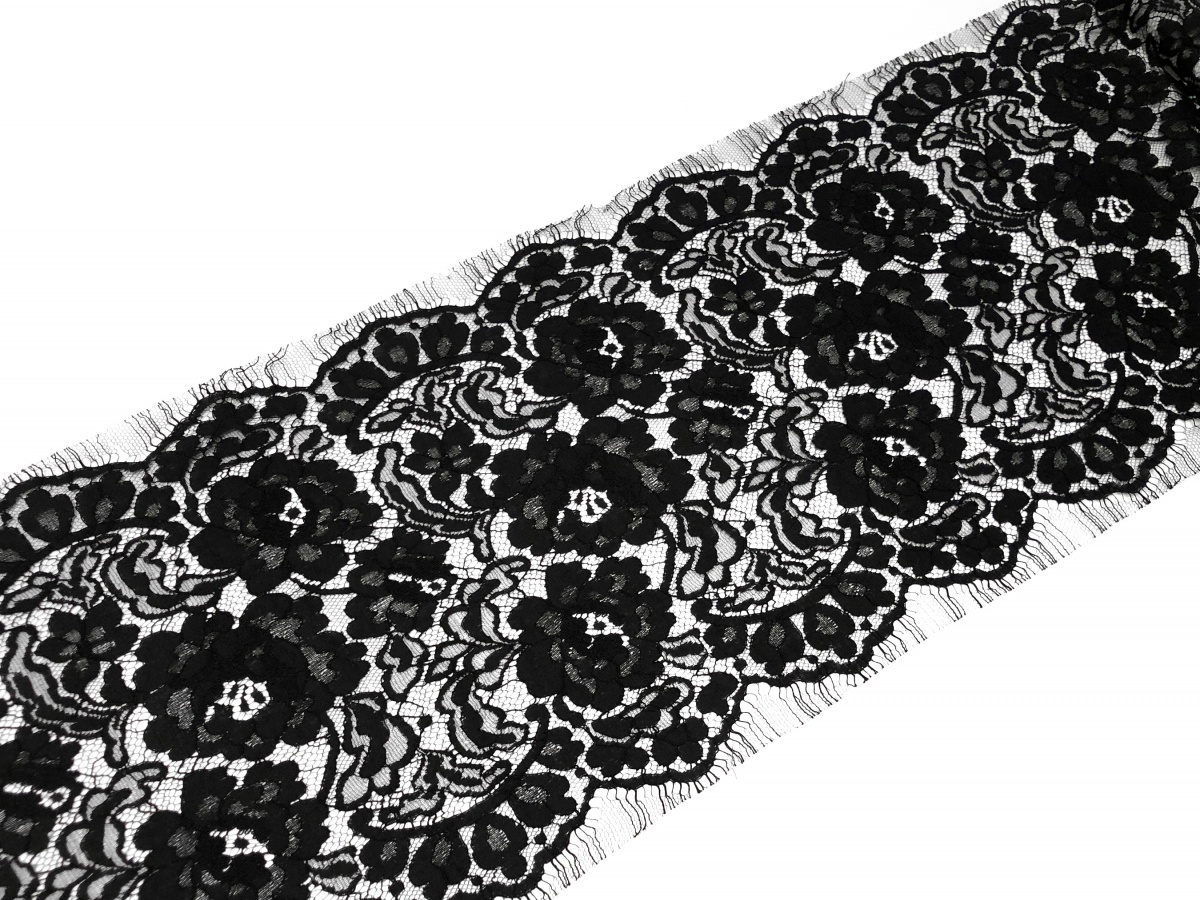 Кружевная черная тесьма шантильи - Sophie Hallette